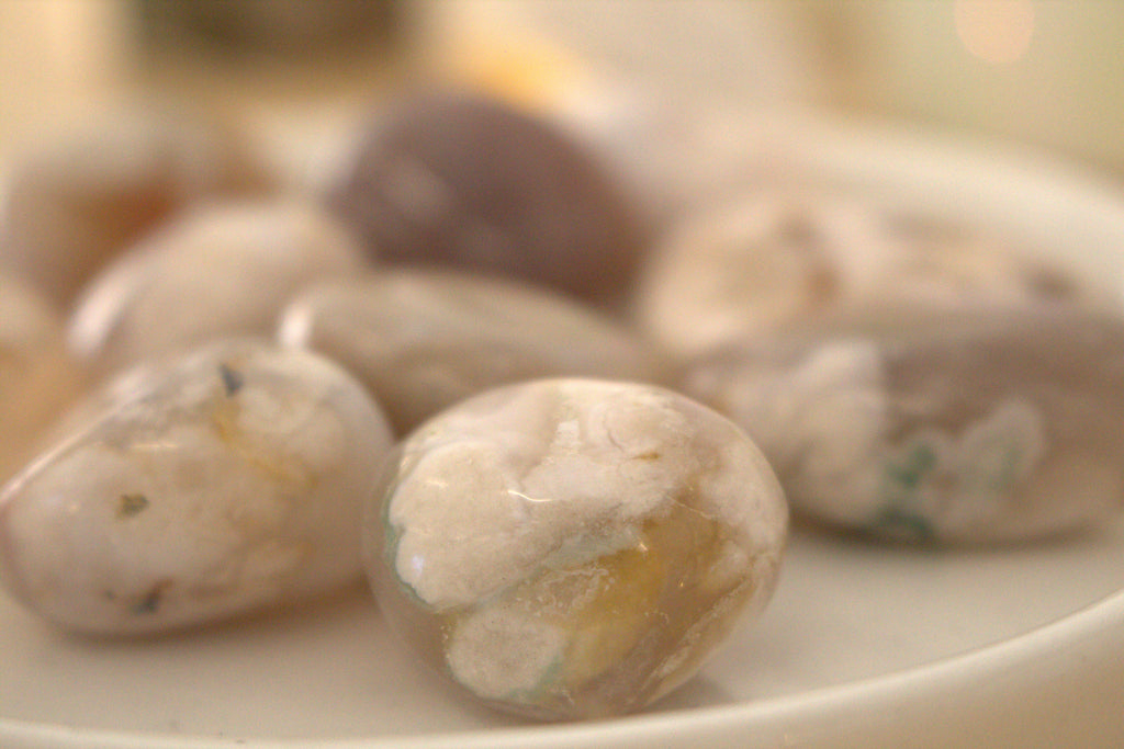 Flower Agate Tumblestone