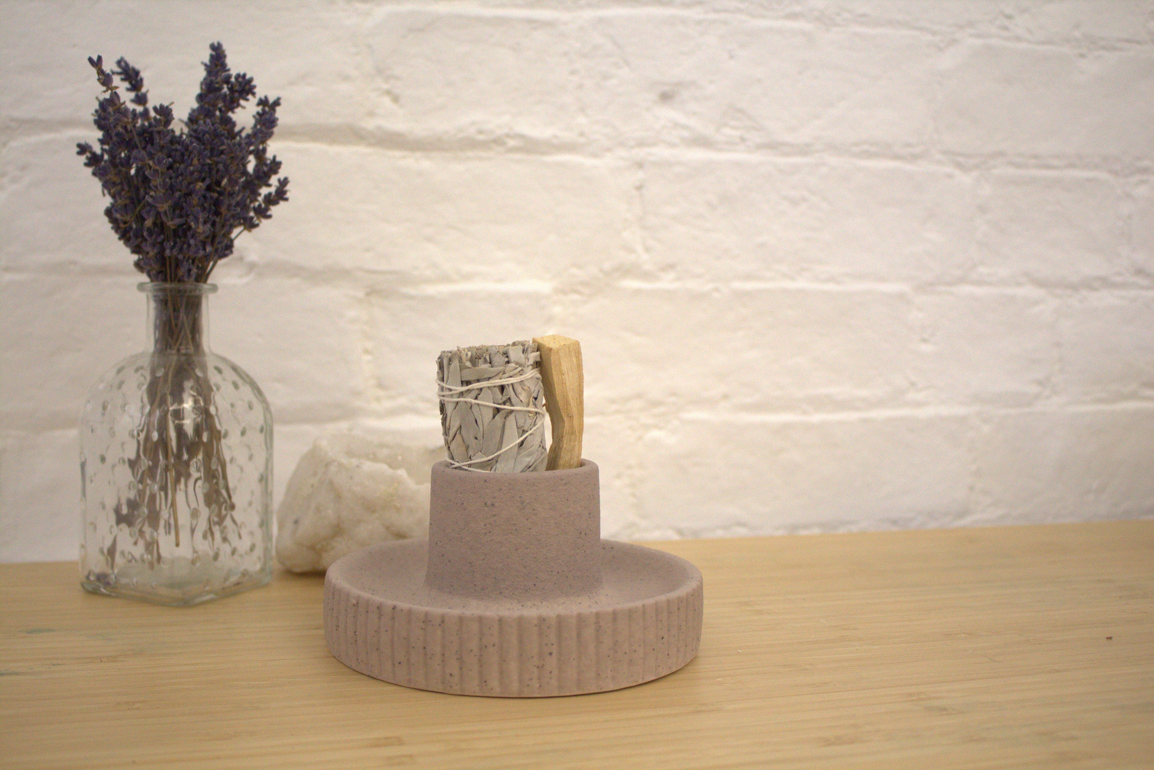 Greige Ribbed Smudge Bowl