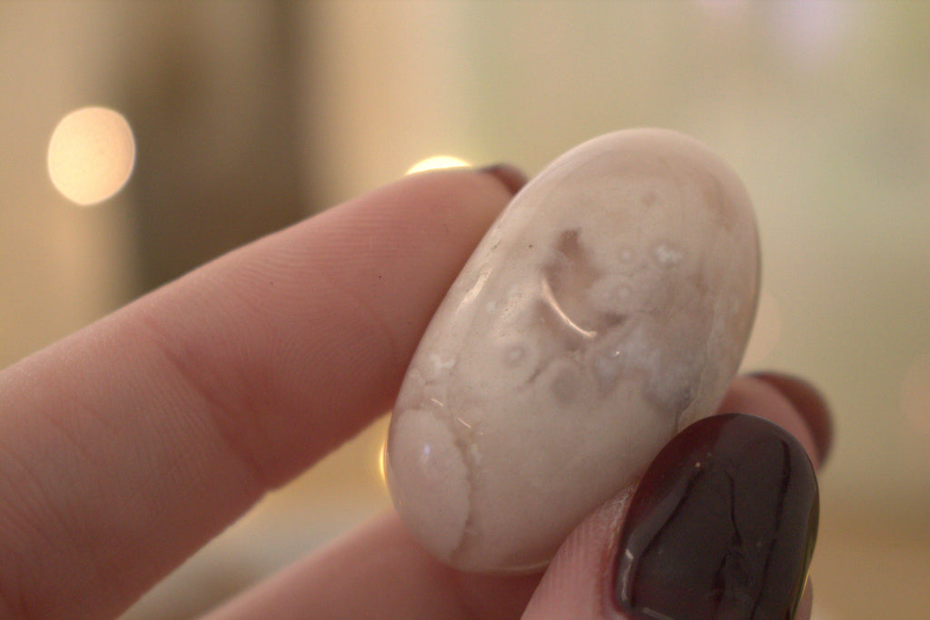 Flower Agate Tumblestone