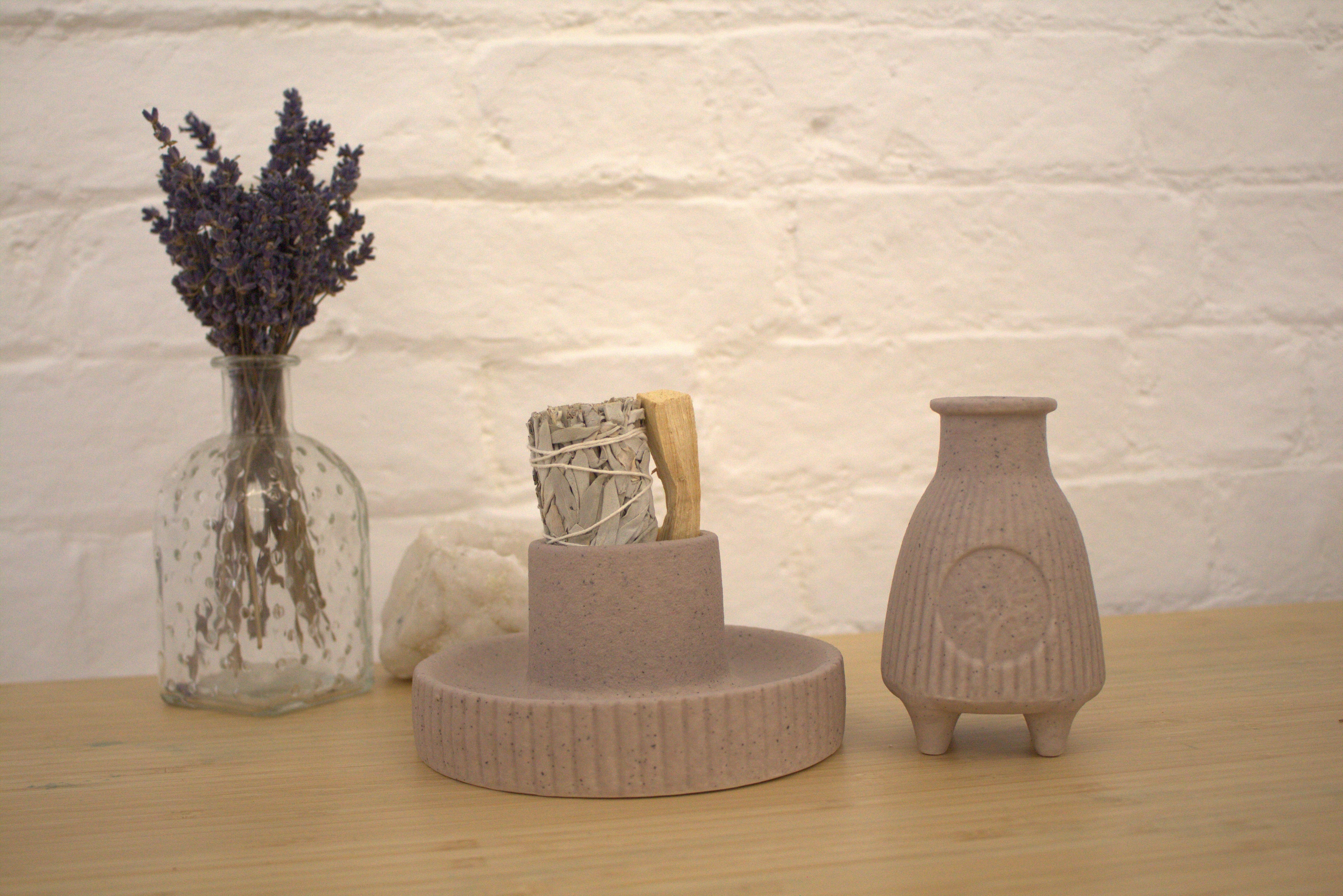 Greige Ribbed Palo Santo Burner