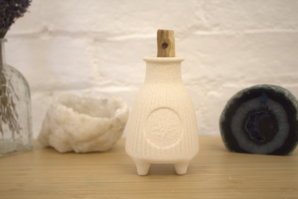 Cream Ribbed Palo Santo Burner