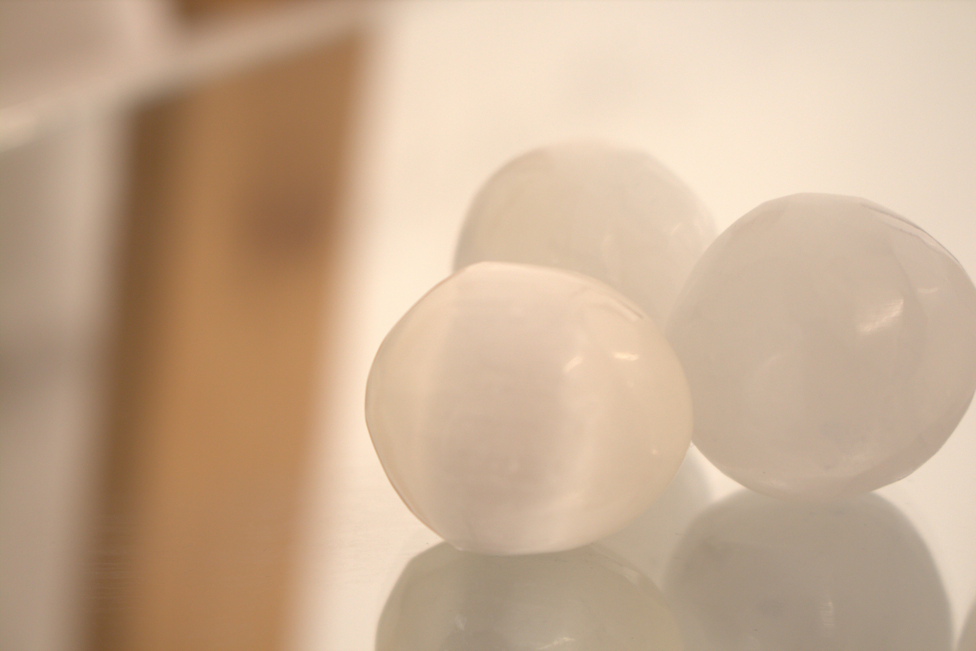 Selenite Smooth Ball Tumblestones